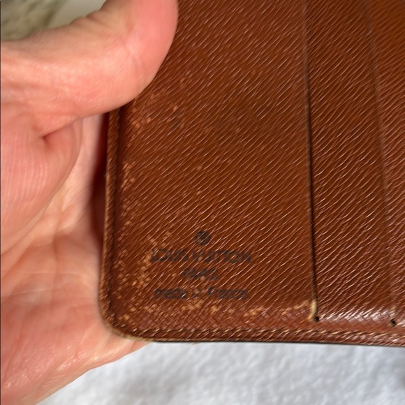 Louis Vuitton Monogram Wallet - Picture 12 of 15